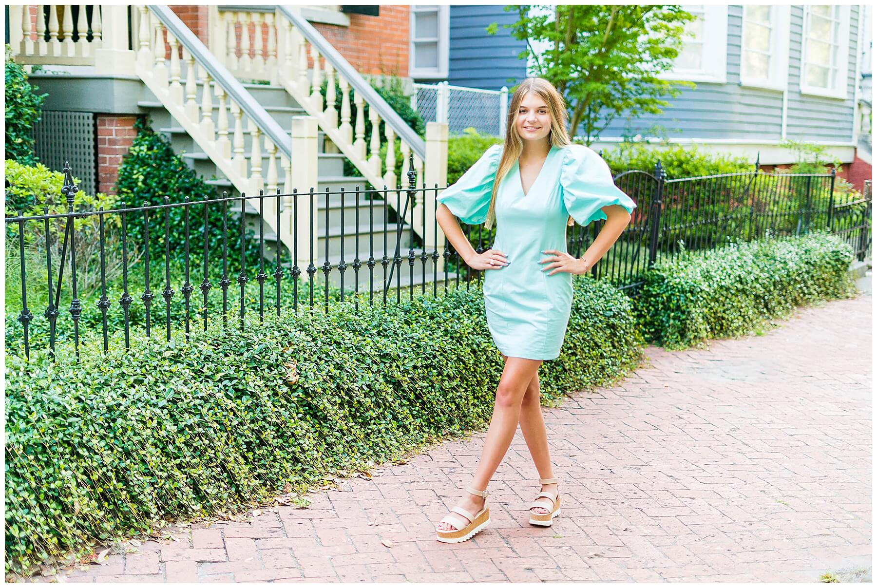 downtown savannah georgia senior pictures